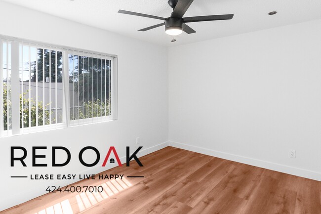 Photo - 13910 Sayre St Unidad 2