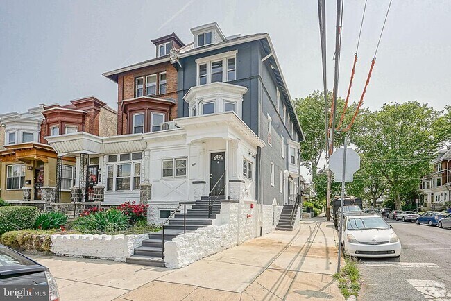 Building Photo - 323 S 51st St Rental