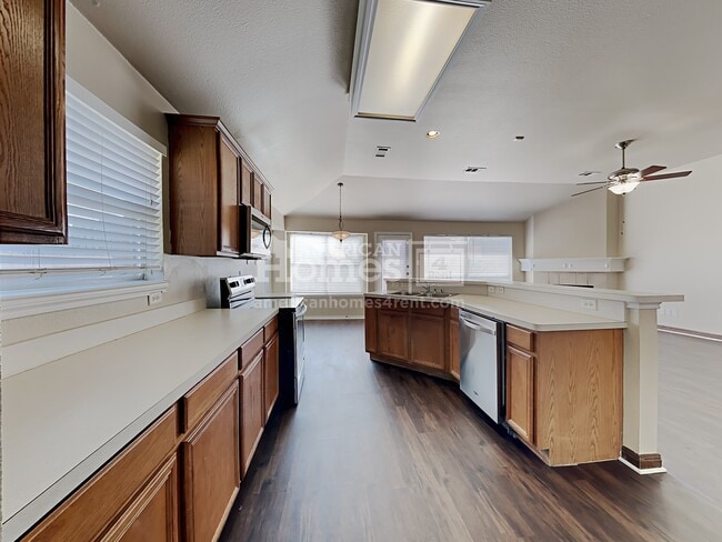 Photo - 350 Mesquite Hill Dr