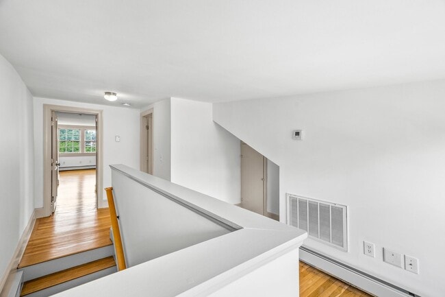 Photo - 281 Benefit St Unidad 281 Benefit Street, #D