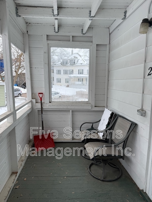 Photo - 384 St Paul St