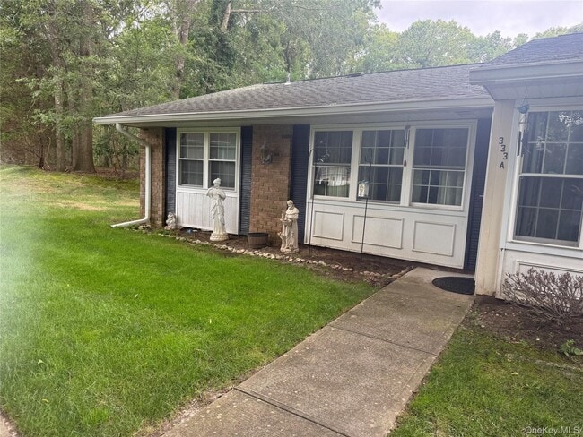 Photo - 333 Woodbridge Dr