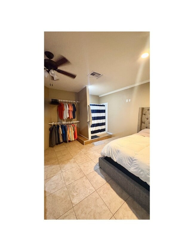 Photo - 2433 Duncan Dr