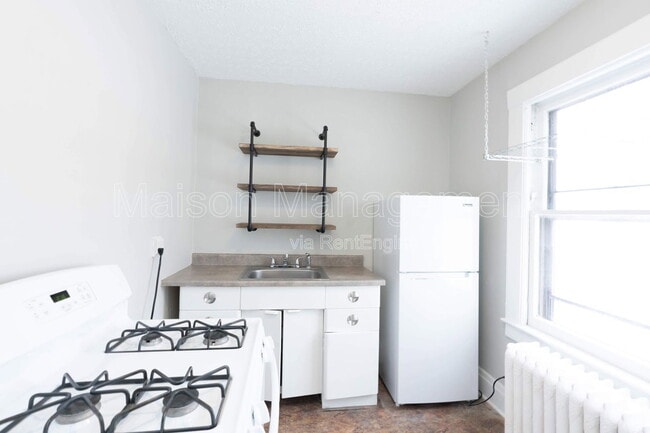 Photo - 405 Alexander St Unidad C