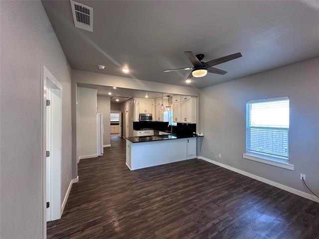 Photo - 2903 Carpenter Ave