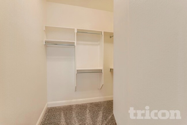 Photo - 401 Winehart St