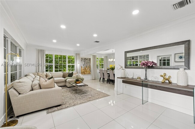Photo - 420 Aledo Ave