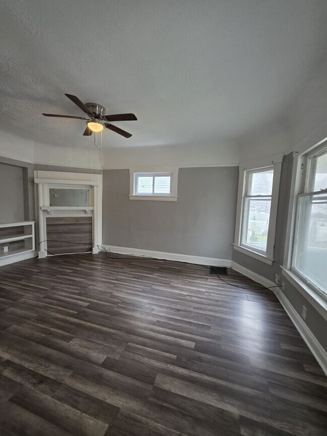 Photo - 2109 W 98th St Unidad 1