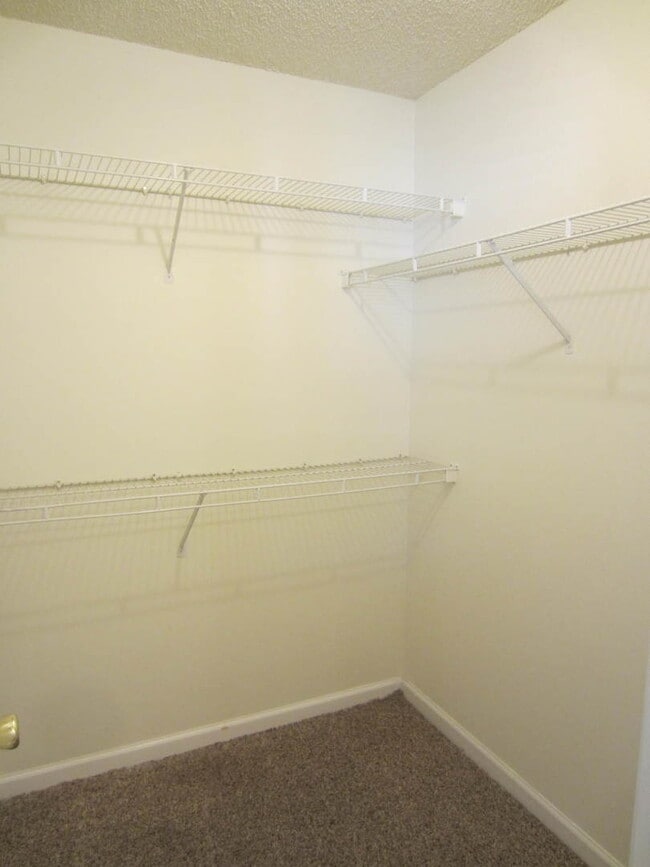 3 Bedroom/2 Bath Home in Chadwyck Subdivision - 3 Bedroom/2 Bath Home in Chadwyck Subdivision