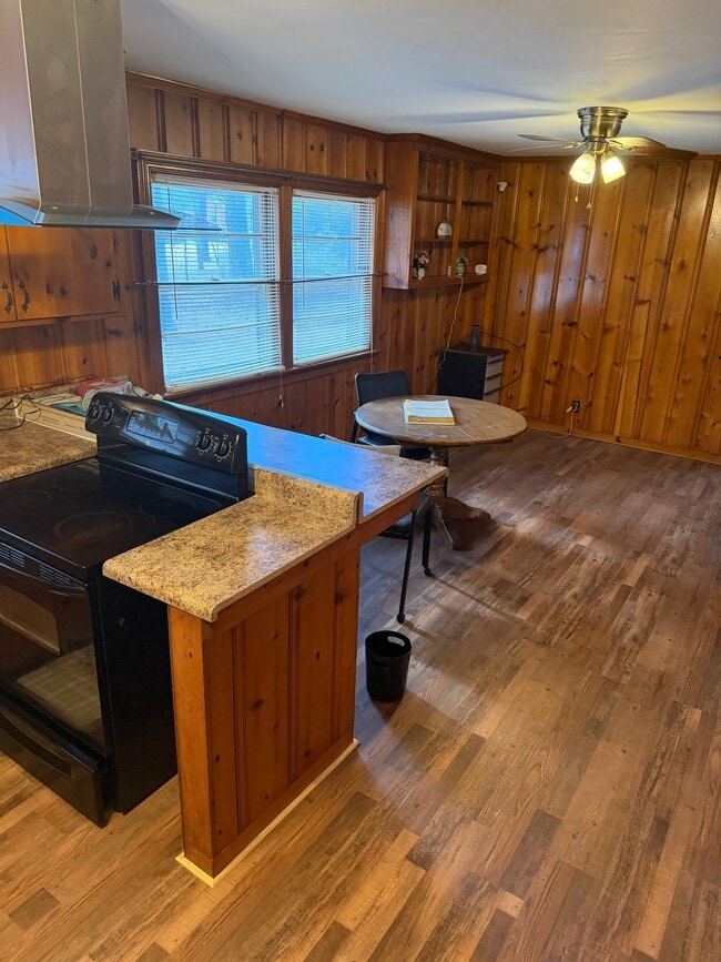 Photo - 109 Crestview Rd