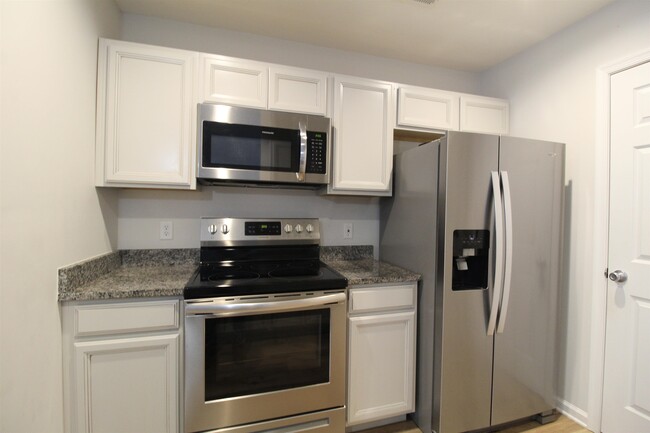 Photo - 2941 Locust Grv Ct