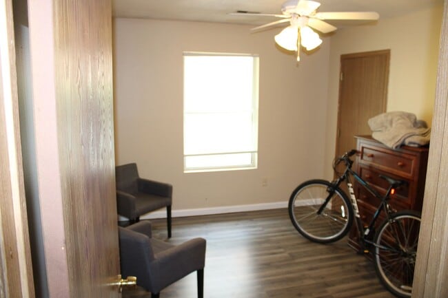 Photo - 606 Vattier Street Unit Vattier 606 #1