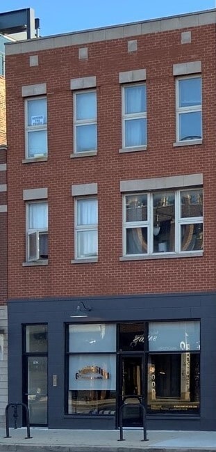 Building Photo - 1902 W North Ave Unit 3