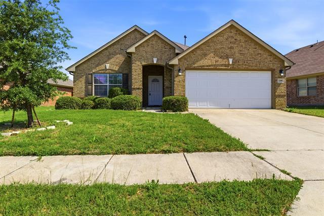 Building Photo - 2201 Willow Creek Dr