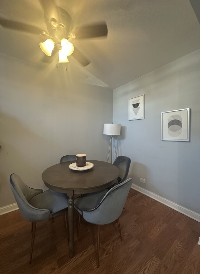 Photo - 1015 W 31st Pl Unit 1A
