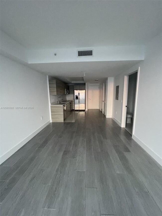 Building Photo - 121 NE 34th St Unit 1810