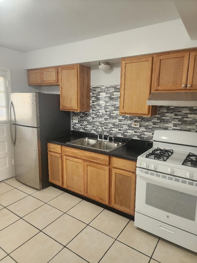 Photo - 2037 S 15th Ave Unit 1N