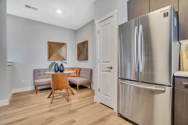 Ewing Town Center Apartments