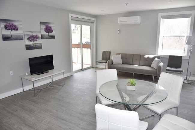 Photo - High Pointe Apartments