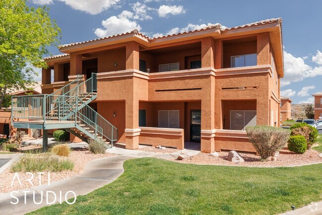 Building Photo - Furnished 3 Bedroom, 2 Bathroom Condo at T...