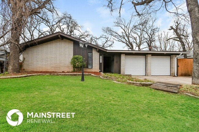 Photo - 6813 NW 29th St