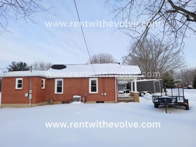 Photo - 1992 W County Rd 100 S