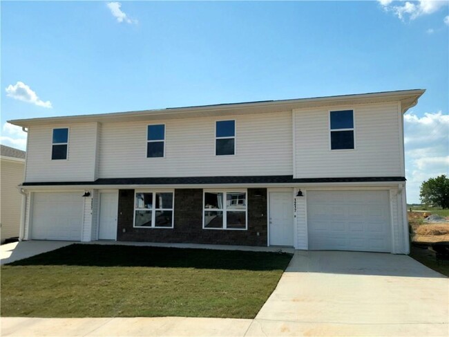 Photo - 1201 Nedra Dr Townhome