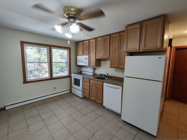 Photo - 56 Wakelee Ave Unit APT 16