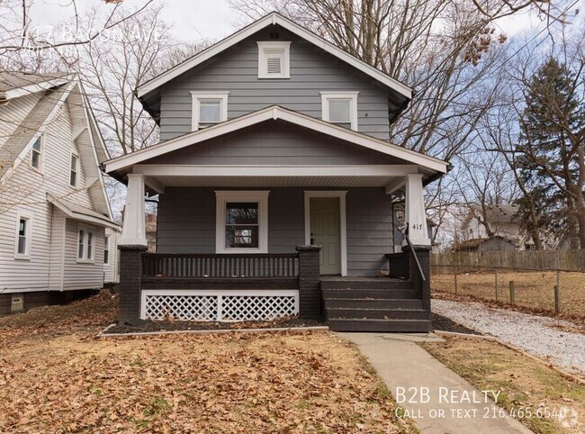 Building Photo - Charming 3-Bedroom Property in Prime Location Rental