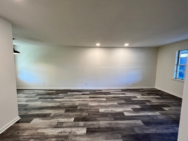 Photo - 2845 Dayton Blvd Unit 1