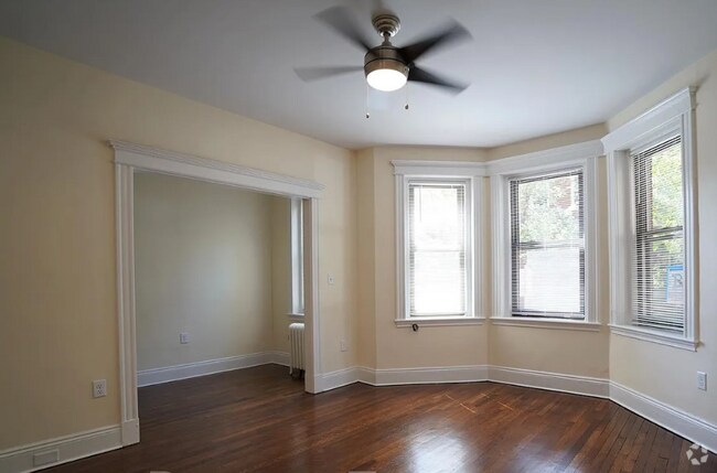 Building Photo - 5 Ayr Rd Unit #1 Rental