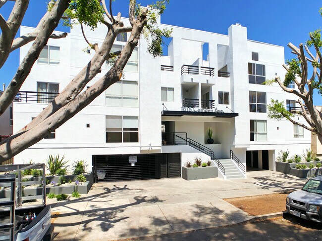 1818 Camden Ave, Los Angeles, CA 90025 - 1818 Camden Ave Unidad 201