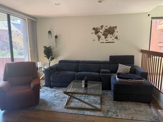 Photo - 507 Teal Plaza