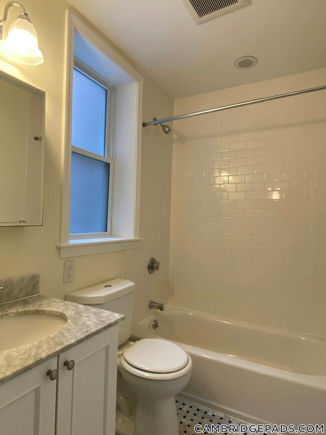 Photo - 1 Chauncy St Unit 1