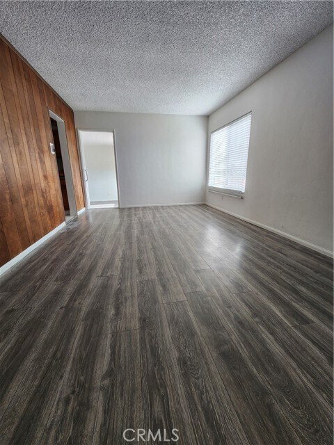 Photo - 2838 May Ave