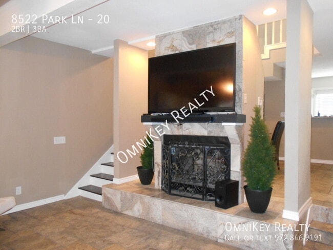 Photo - 8522 Park Ln