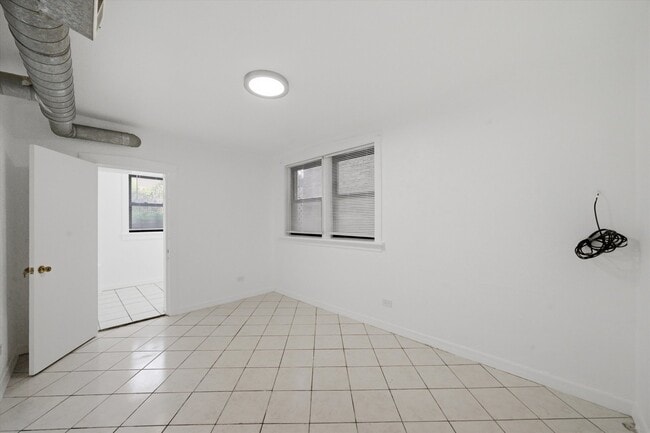 Photo - 2448 N Keeler Ave