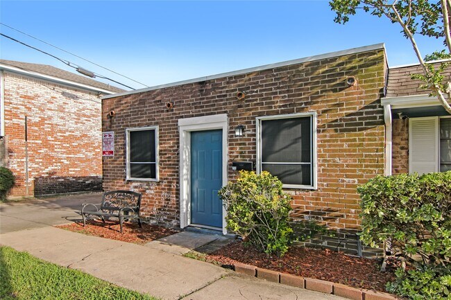 Photo - 211 W F St Unit 211