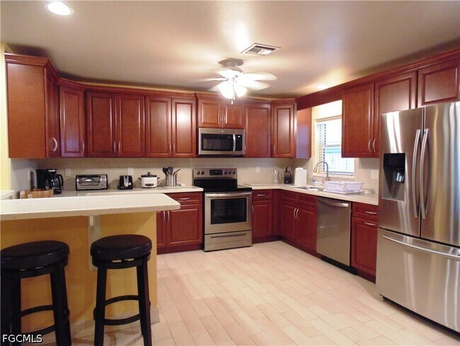 Photo - 1120 SE 33rd Terrace
