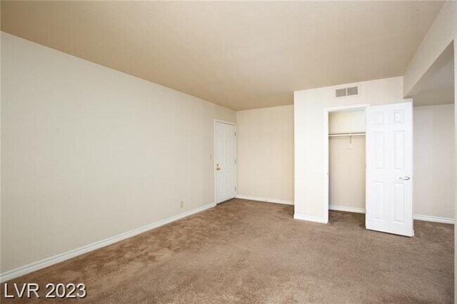 Photo - 5314 River Glen Dr