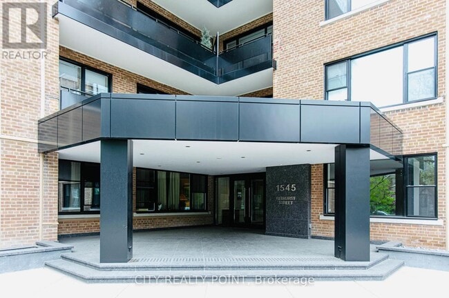 Photo - 1545 Bathurst St Unité 402