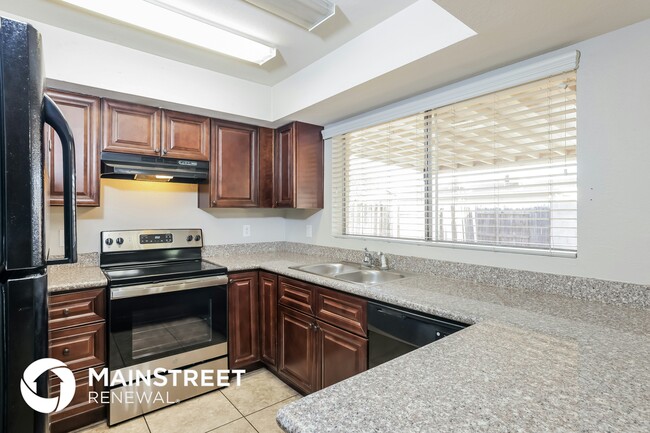 Photo - 7719 W Clayton Dr