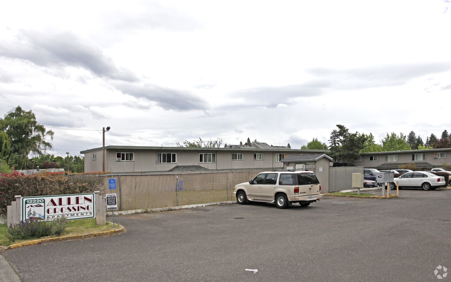 Photo - Allen Crossing