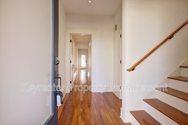 Photo - 812 NW 7th St