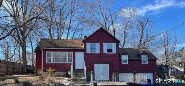 Building Photo - 287 South Rd Unit T