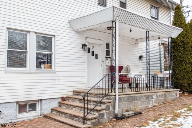 Photo - 106 Sadler Rd