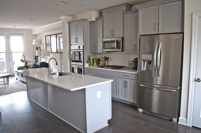 cocina gourmet - 3717 Ambrose Hills Rd