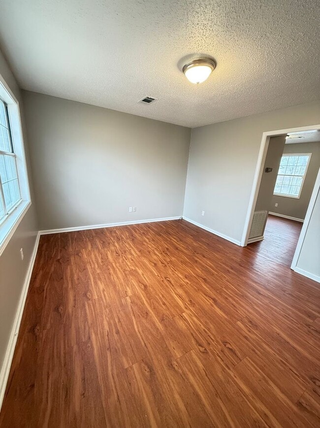 Photo - 214 Olive St Unit A