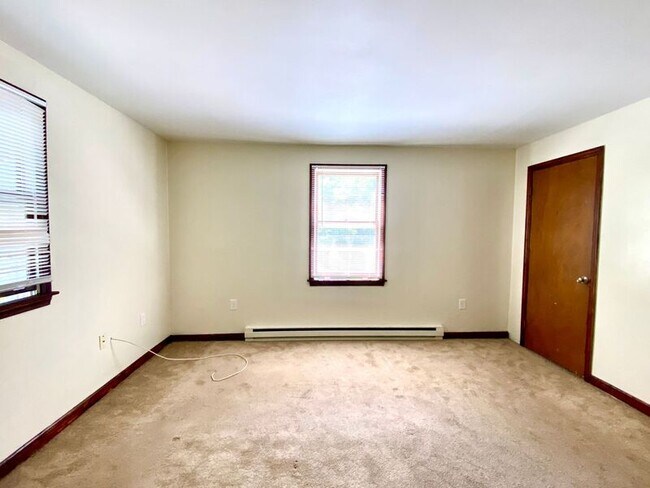 Photo - 48-50-50 Rifle St Unit 50