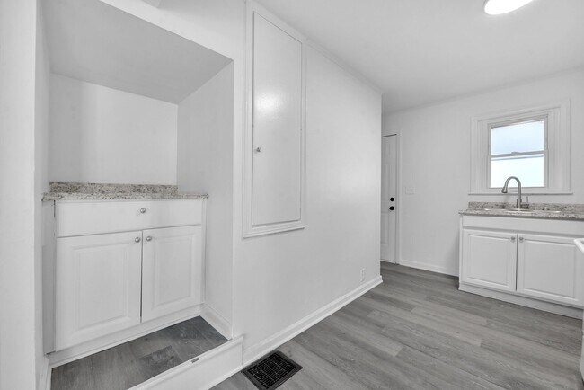 Photo - 2383 Hiawatha Park Dr Unit 2383